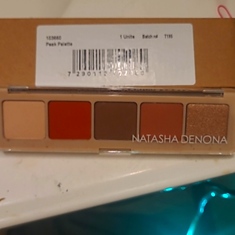 Natasha denona eyeshadow pallet